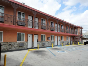 Travel Inn  Лос-Анджелес